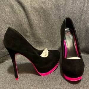 Shiekh Women’s Black and Pink, Pink Bottoms Platform Heels Size 10